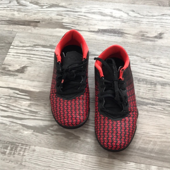 Under Armour - Picture 2 of 5